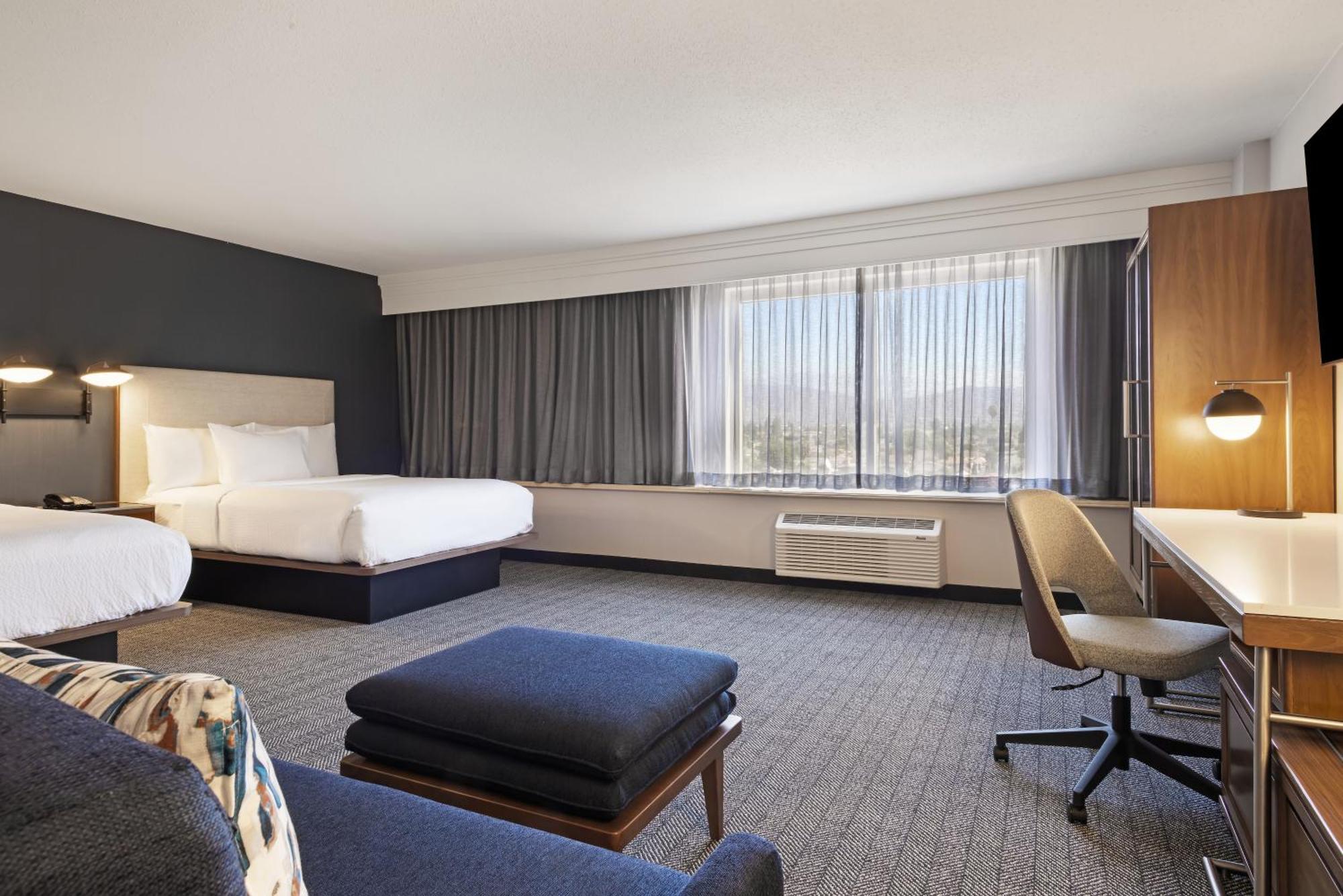 Hotel Courtyard By Marriott Baldwin Park Zewnętrze zdjęcie