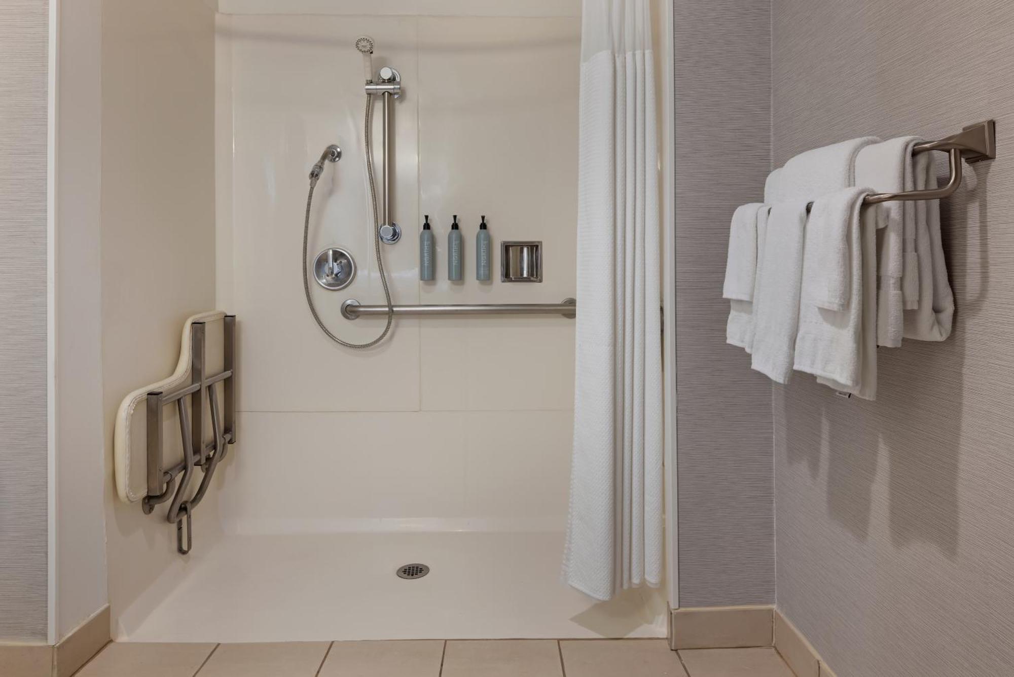 Hotel Courtyard By Marriott Baldwin Park Zewnętrze zdjęcie
