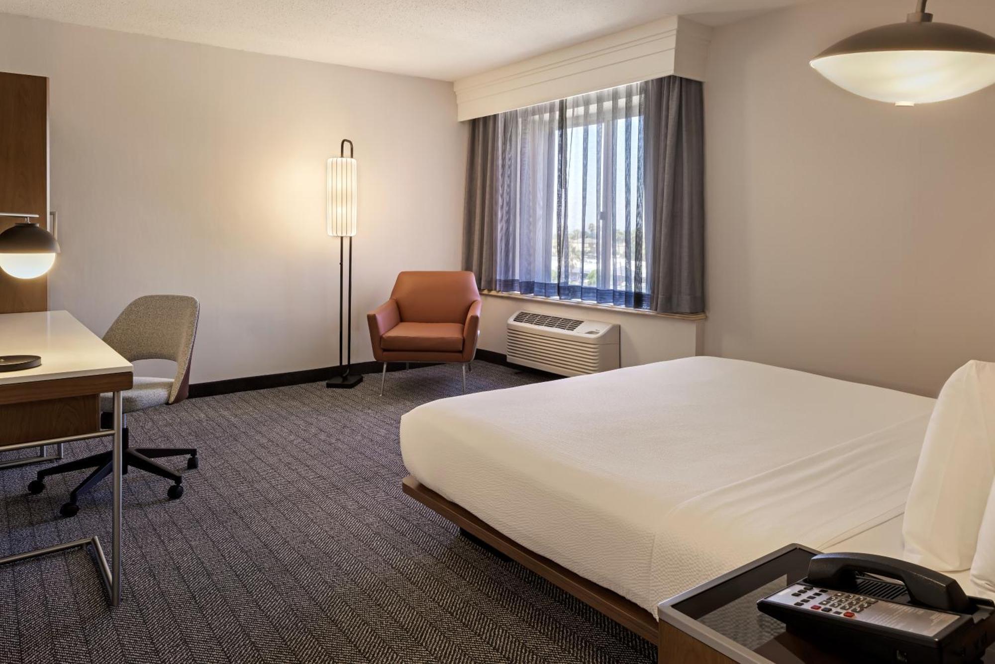 Hotel Courtyard By Marriott Baldwin Park Zewnętrze zdjęcie