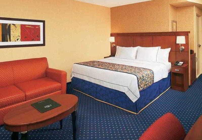 Hotel Courtyard By Marriott Baldwin Park Zewnętrze zdjęcie