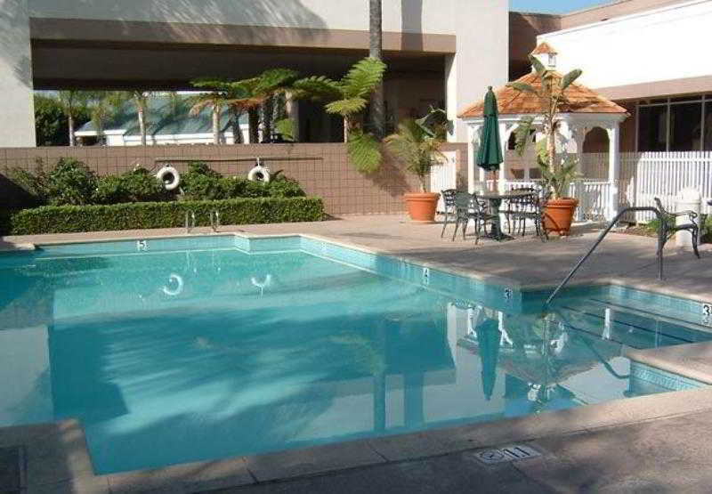 Hotel Courtyard By Marriott Baldwin Park Zewnętrze zdjęcie