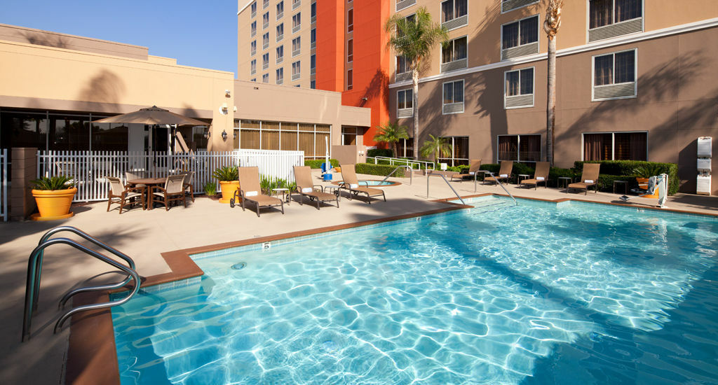 Hotel Courtyard By Marriott Baldwin Park Zewnętrze zdjęcie